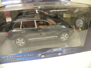 (NOS) Porsche Cayenne Turbo Radio Controlled 1:18 Scale Model