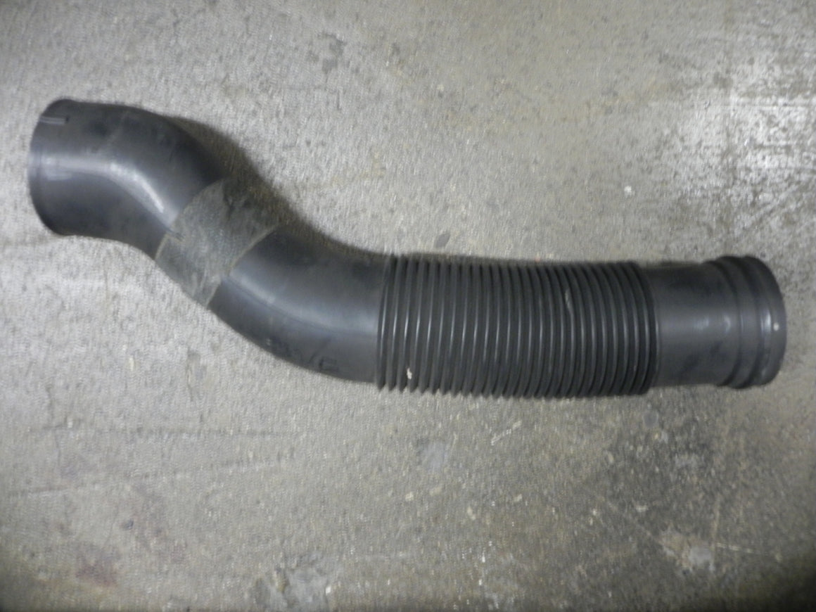(Used) 944/968 Air Duct - 1985-95