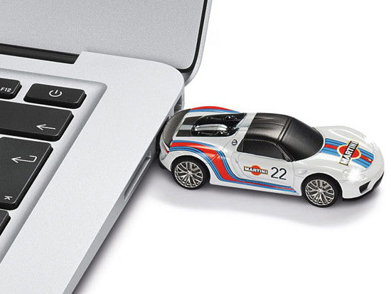 New) 918 Spyder USB-Stick 8 Gigabyte - AASE Sales