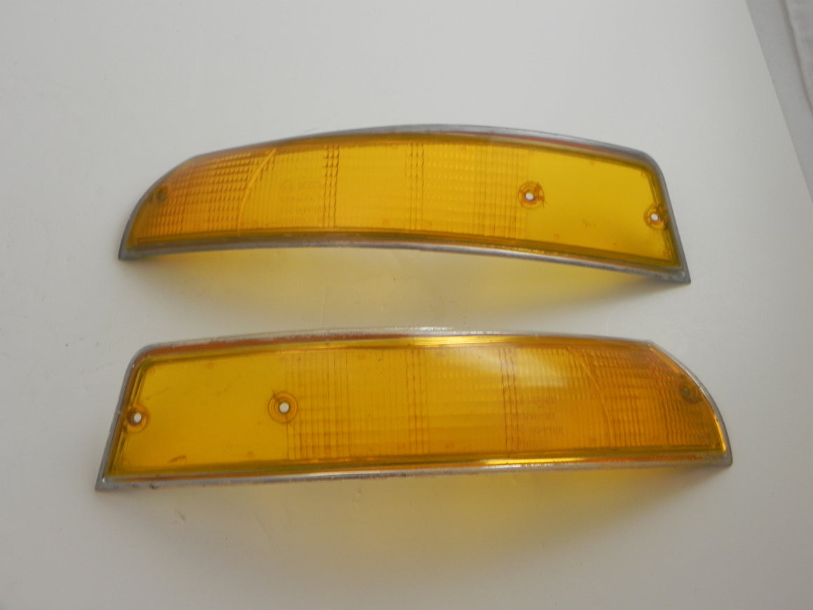 (Used) 911/912 Pair of Bosch Front Turn Signal Lenses - 1969-72