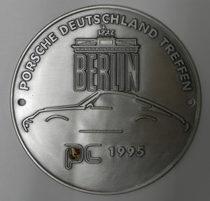 (NOS) Engine Grille Badge Treffen 1995