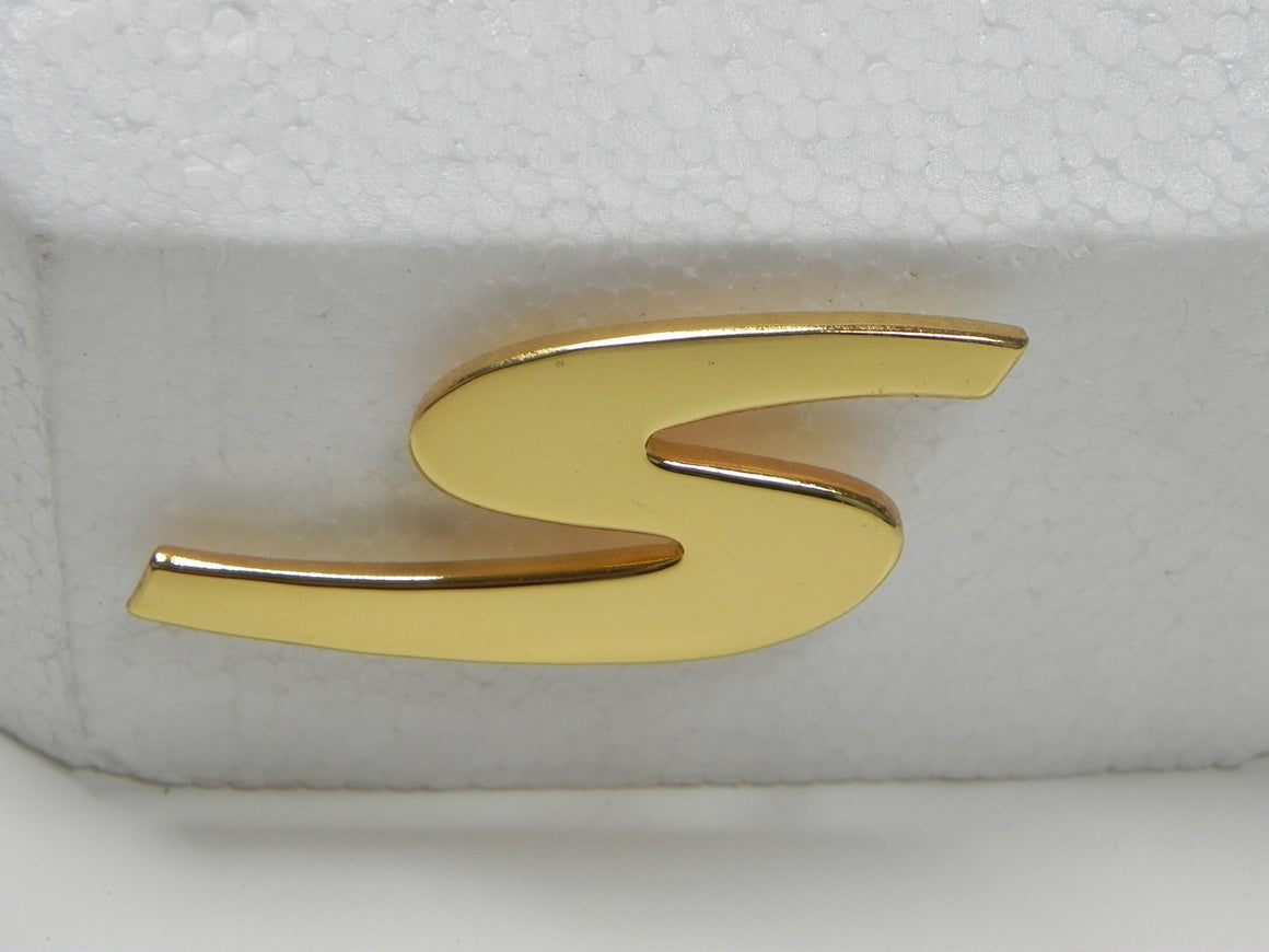 (New) 356 Gold Emblem: "S" - 1962-63