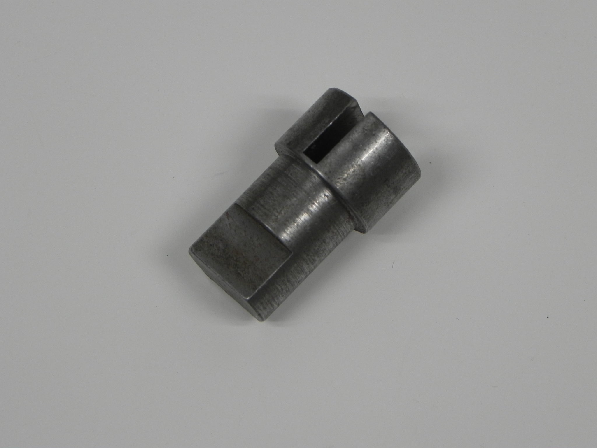 (New) 356/911/912 Perpendicular Steel Window Regulator 29mm Repair Pin - 1950-69