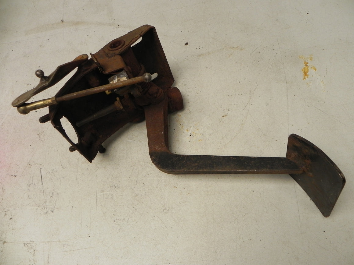 (Used) 911 Sportomatic Pedal Assembly - 1968-77