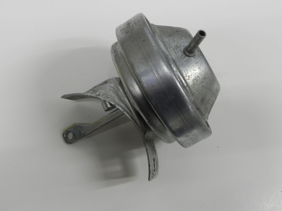 (Used) 911SC Bosch Distributor Vacuum Advance - 1980-83