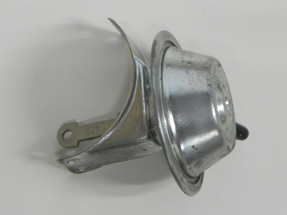 (Used) 911 Bosch Distributor Vacuum Advance - 1974-77