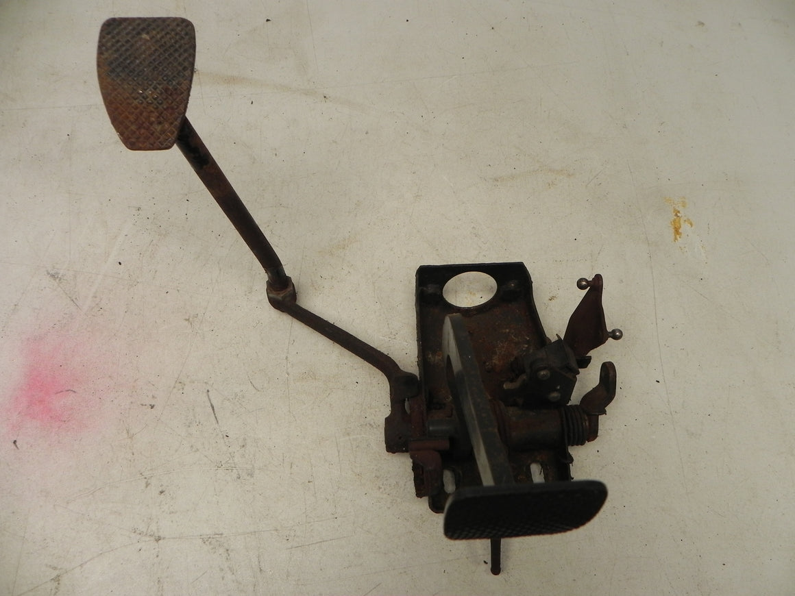 (Used) 911/914 Pedal Assembly - 1968-73