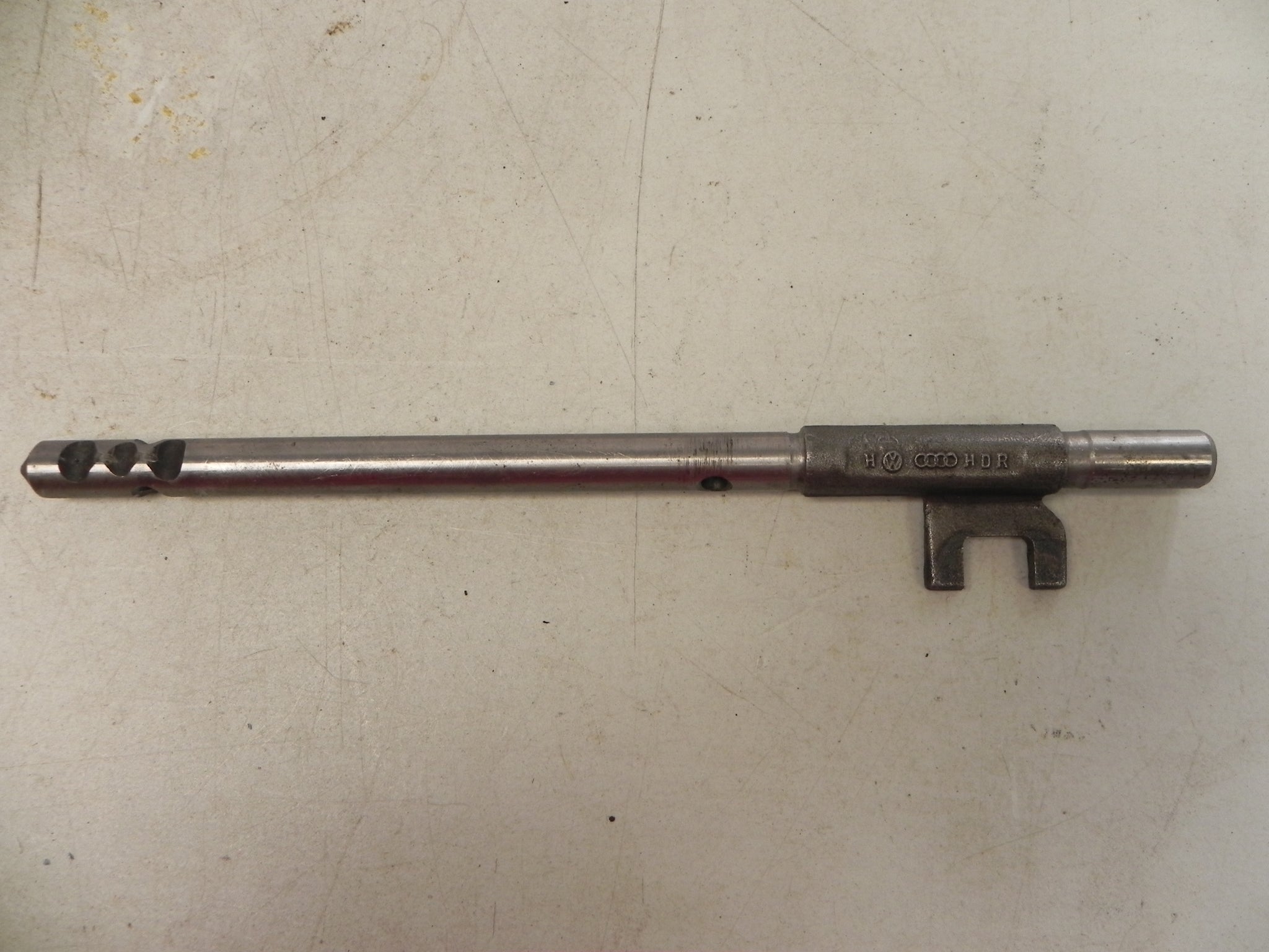 (Used) 944/944 Turbo 3rd and 4th Gear Shift Rod 5-Speed - 1982-91