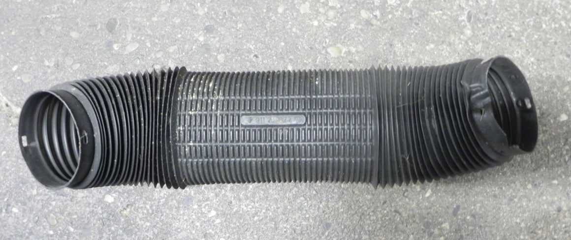 (Used) 911 Hot Air Duct 1975-79