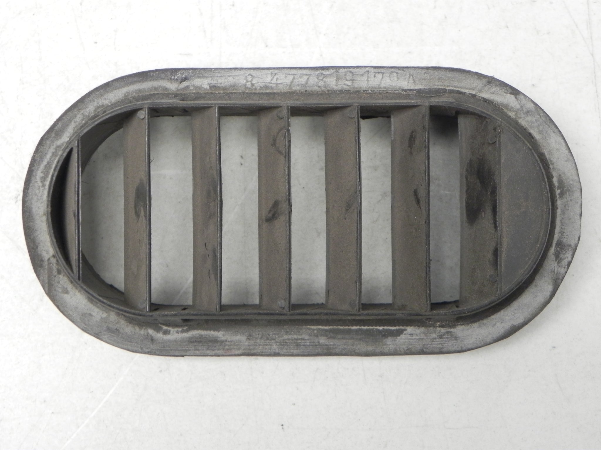 (Used) 924/944/968 Drivers Side Door Air Vent - 1977-95