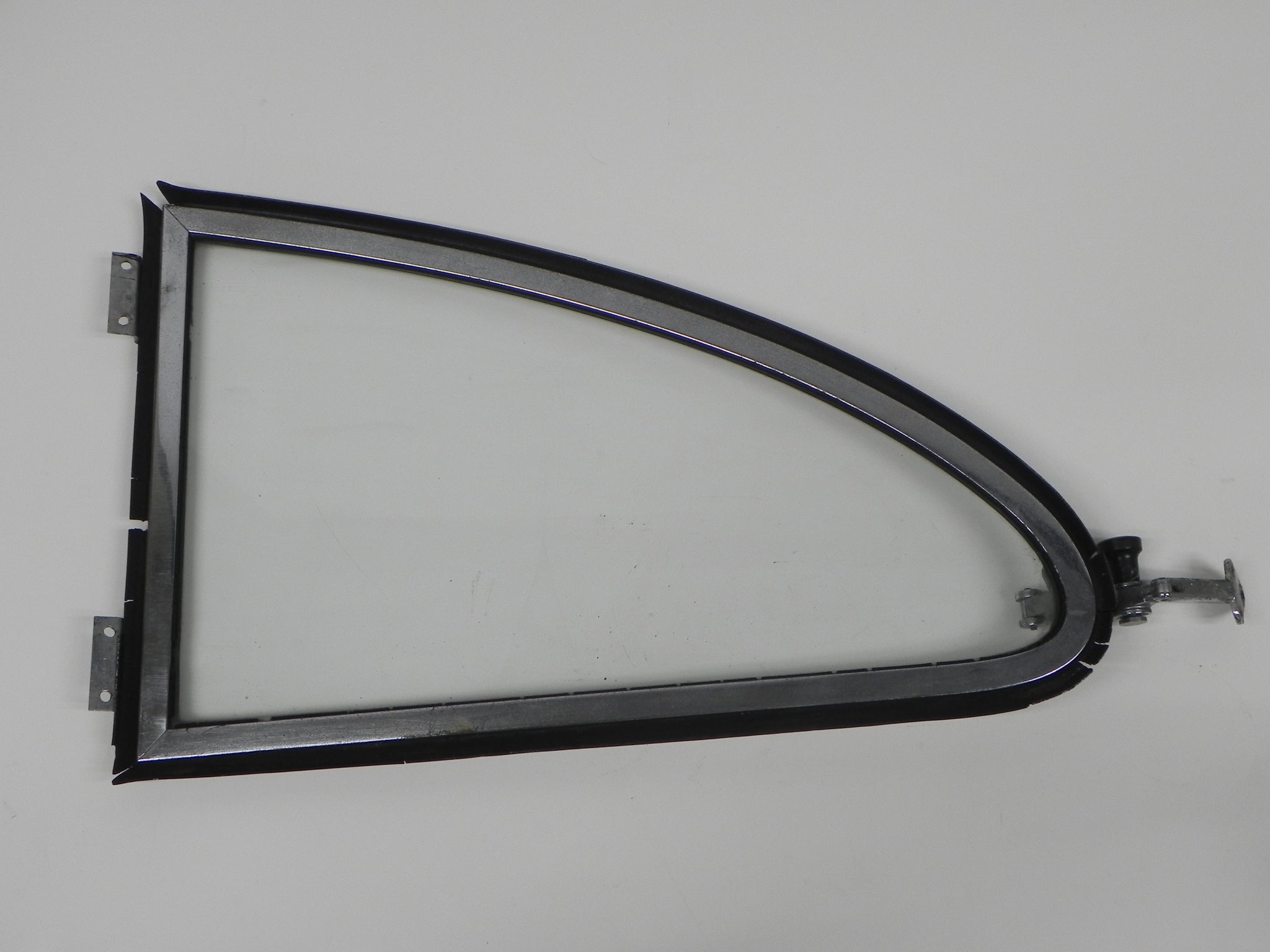 (Used) 356 Driver Side Quarter Window Assembly - 1950-65