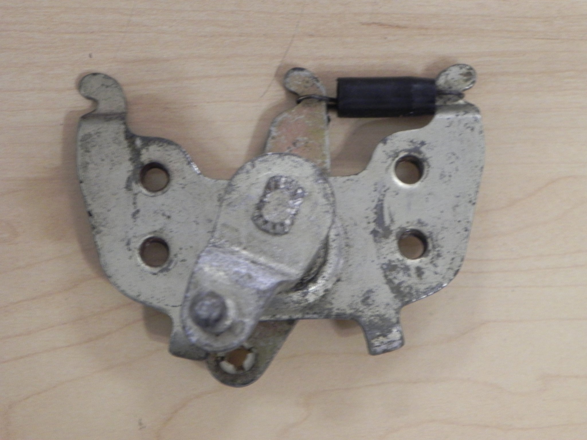 (Used) 911 Left Push Button Lock - 1970-73