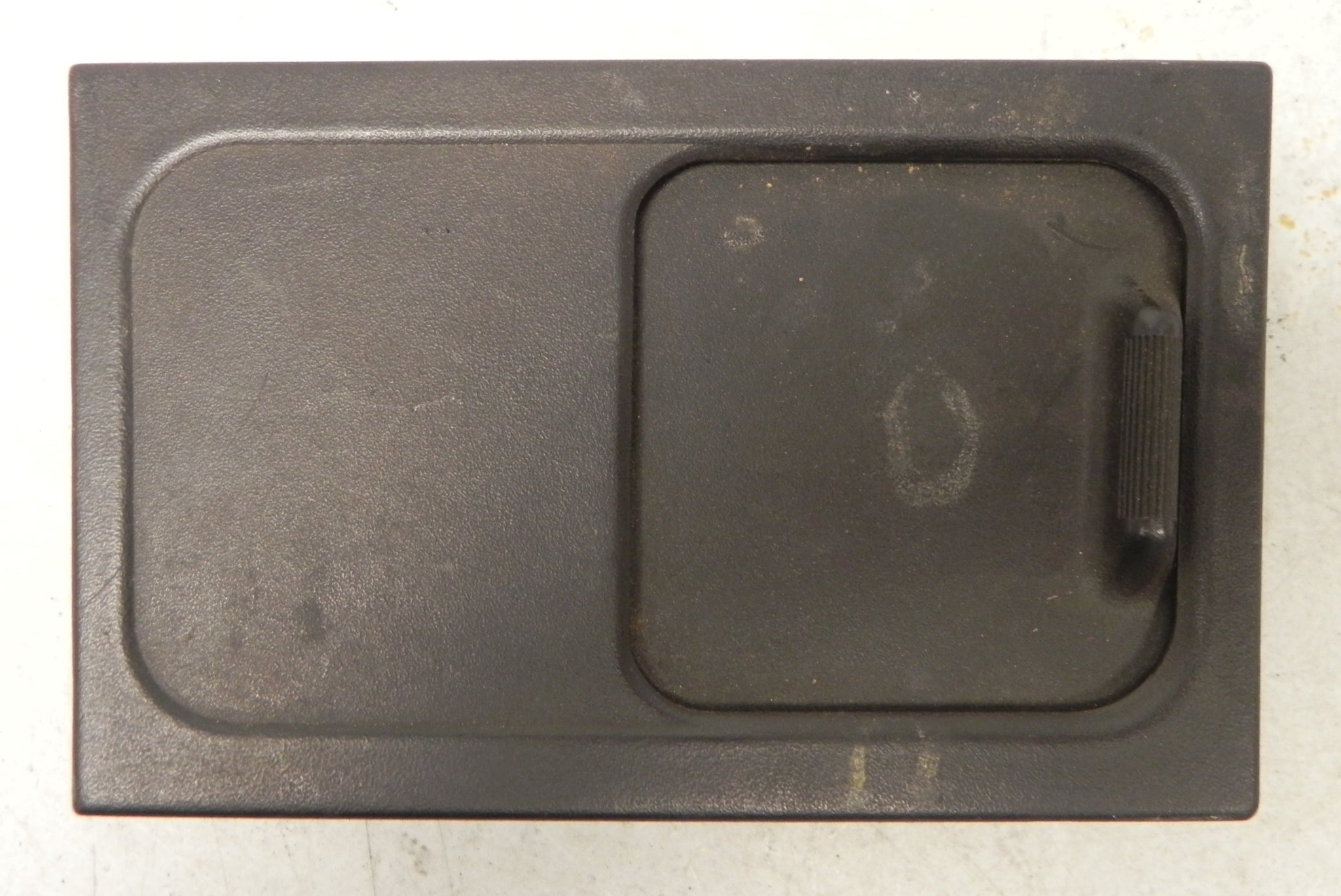 (Used) 944/968 Ashtray