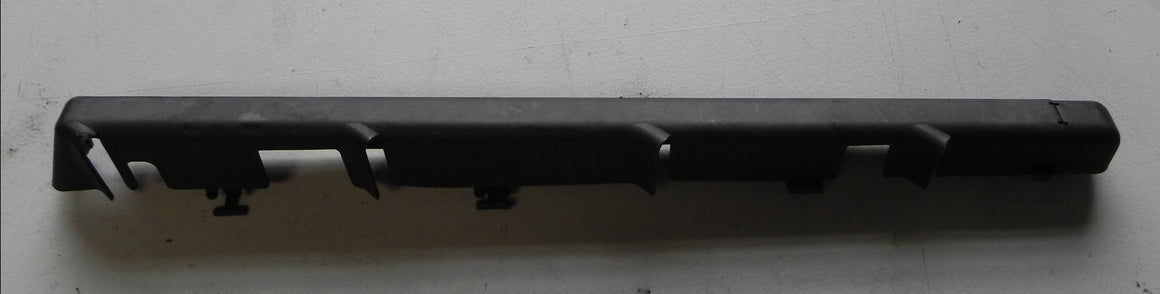 (Used) 944 2.5L Fuel Rail Cover