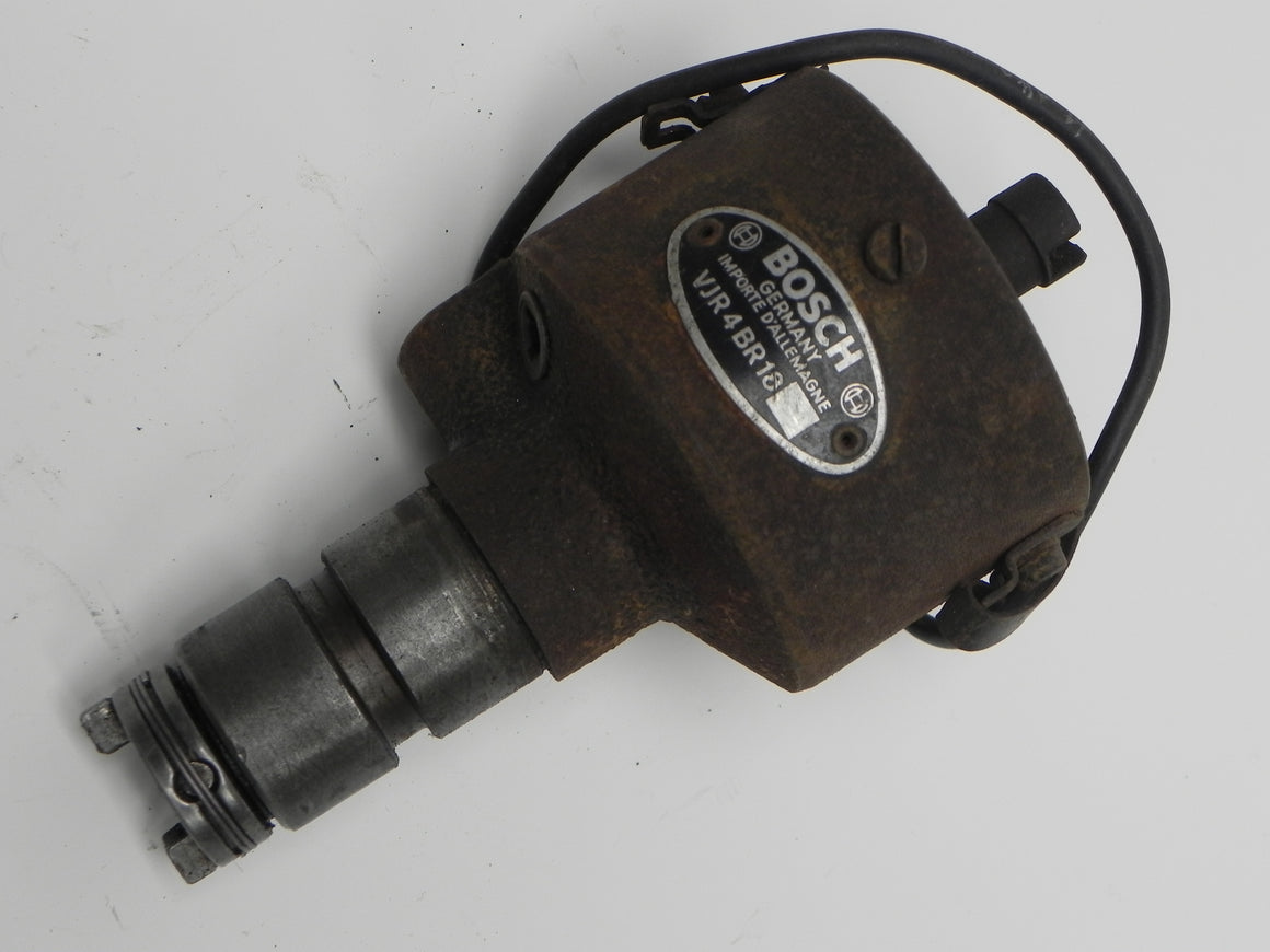 (Used) 356 A/B Bosch VRJ 4 BR18 Distributor - 1957-63