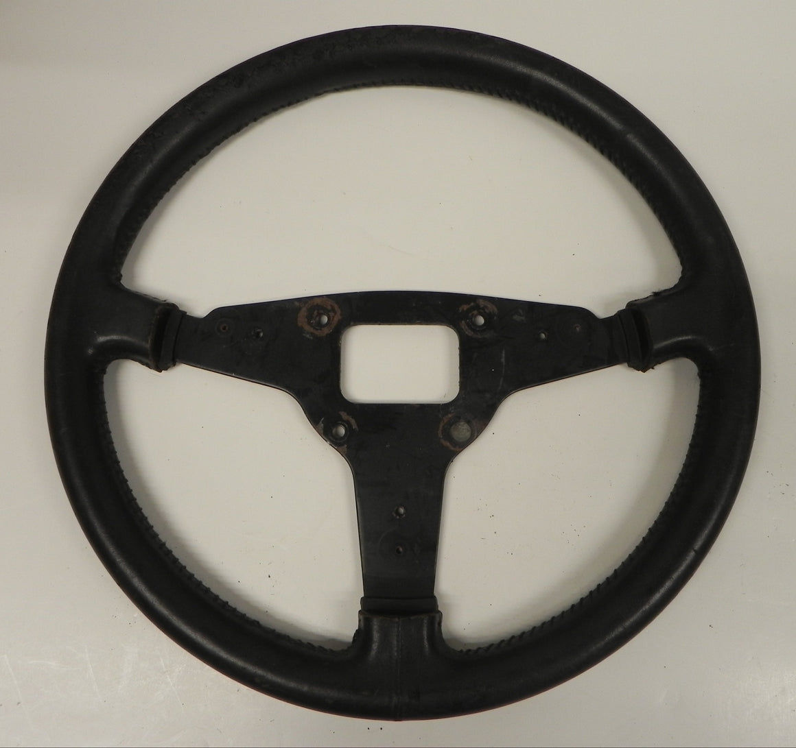 (Used) 924 Sports Steering Wheel 380mm - 1976-79