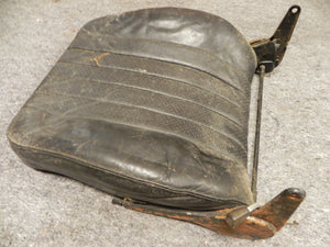 (Used) 911 Front Seats and Headrests Set - 1972-73