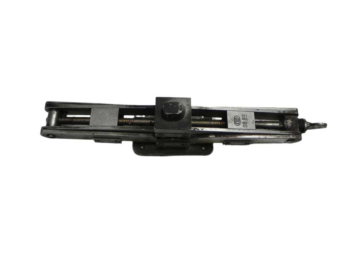 (Used) 911/944 Scissor Jack No Handle  - 1995-05