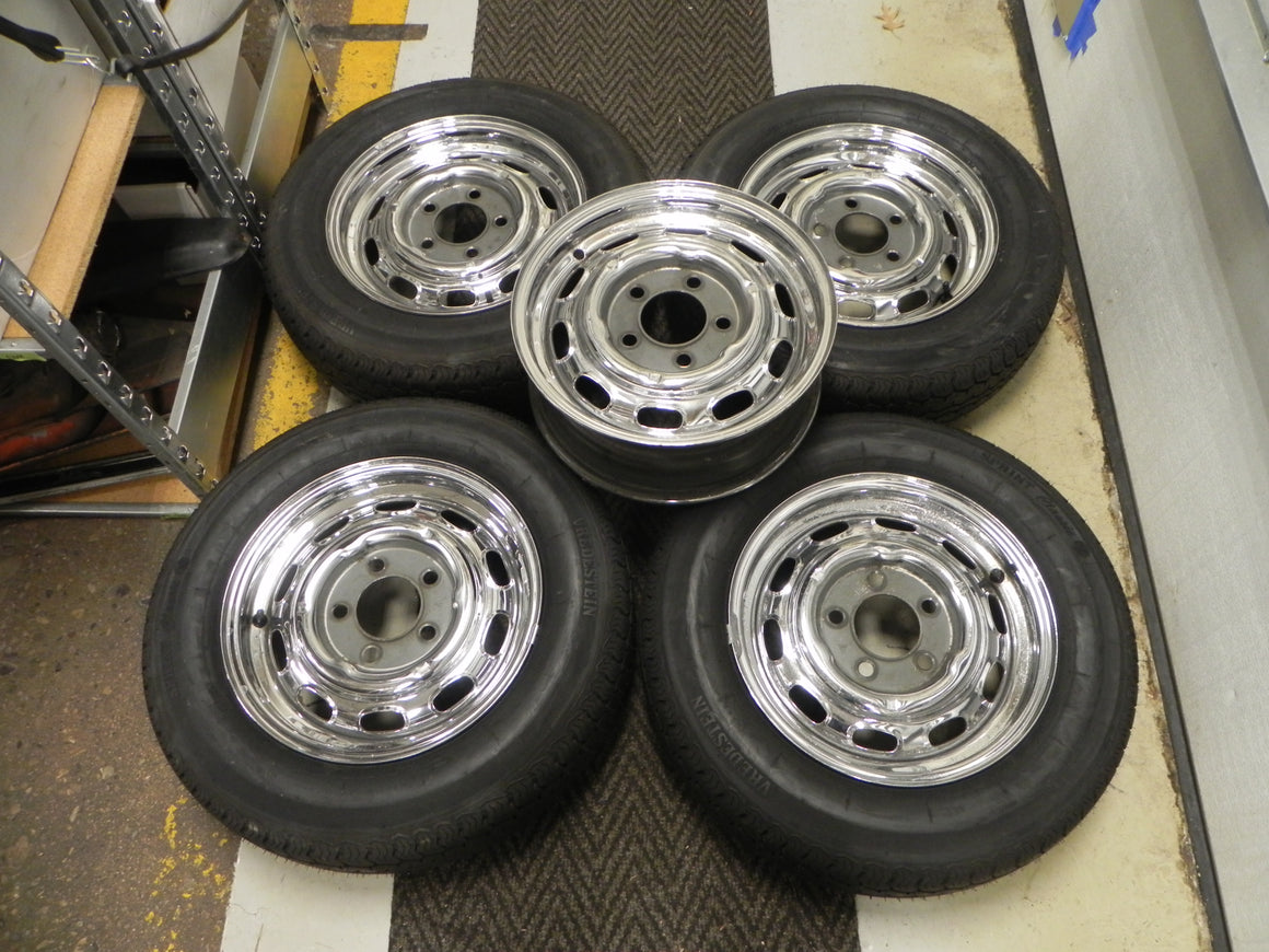 (Used) Original KPZ 5 1/2 J x 15 Chrome Wheel 5pc. Set Date Matched 1/68