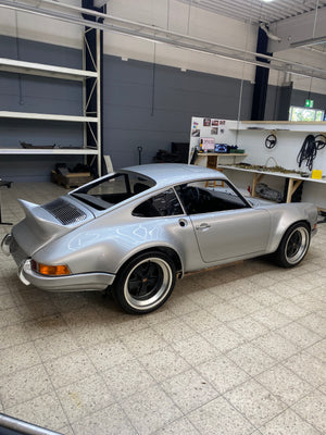 (New) 911 Singer-Style Fender Flare Set