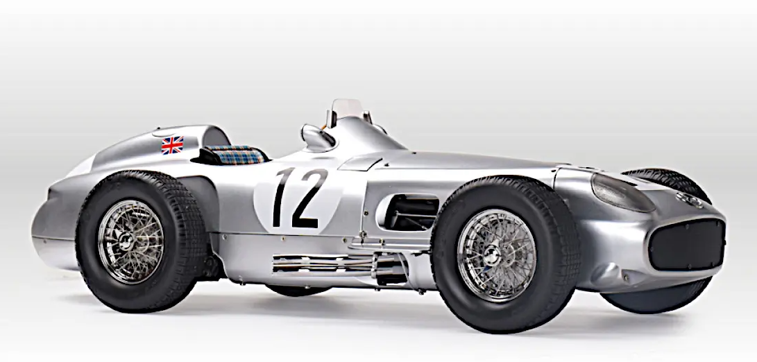 (New) IXO Mercedes W196 Kit Moss #12 1:8 - 1950s