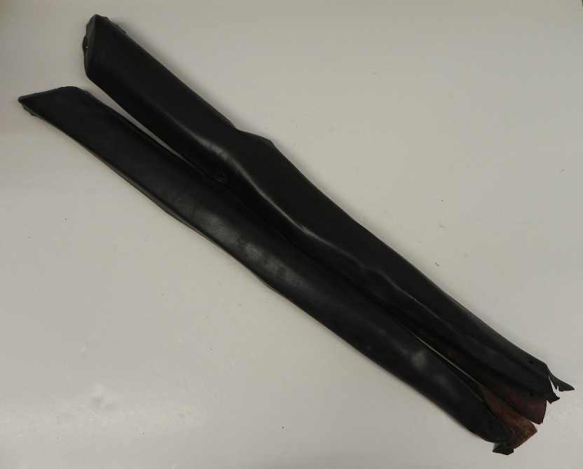 (Used) 911/912 Pair Of Black Door Tops - 1969-73