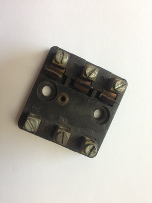 (Used) 911 3 Pole Fuse Block*