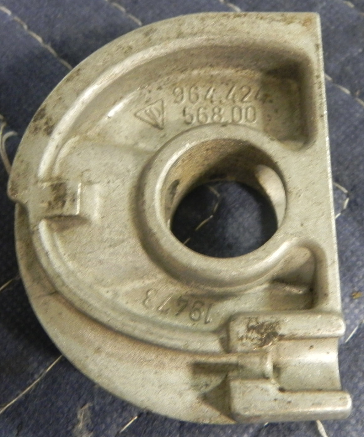 (Used) 911/Boxster Parking Brake Turnbuckle - 1989-05