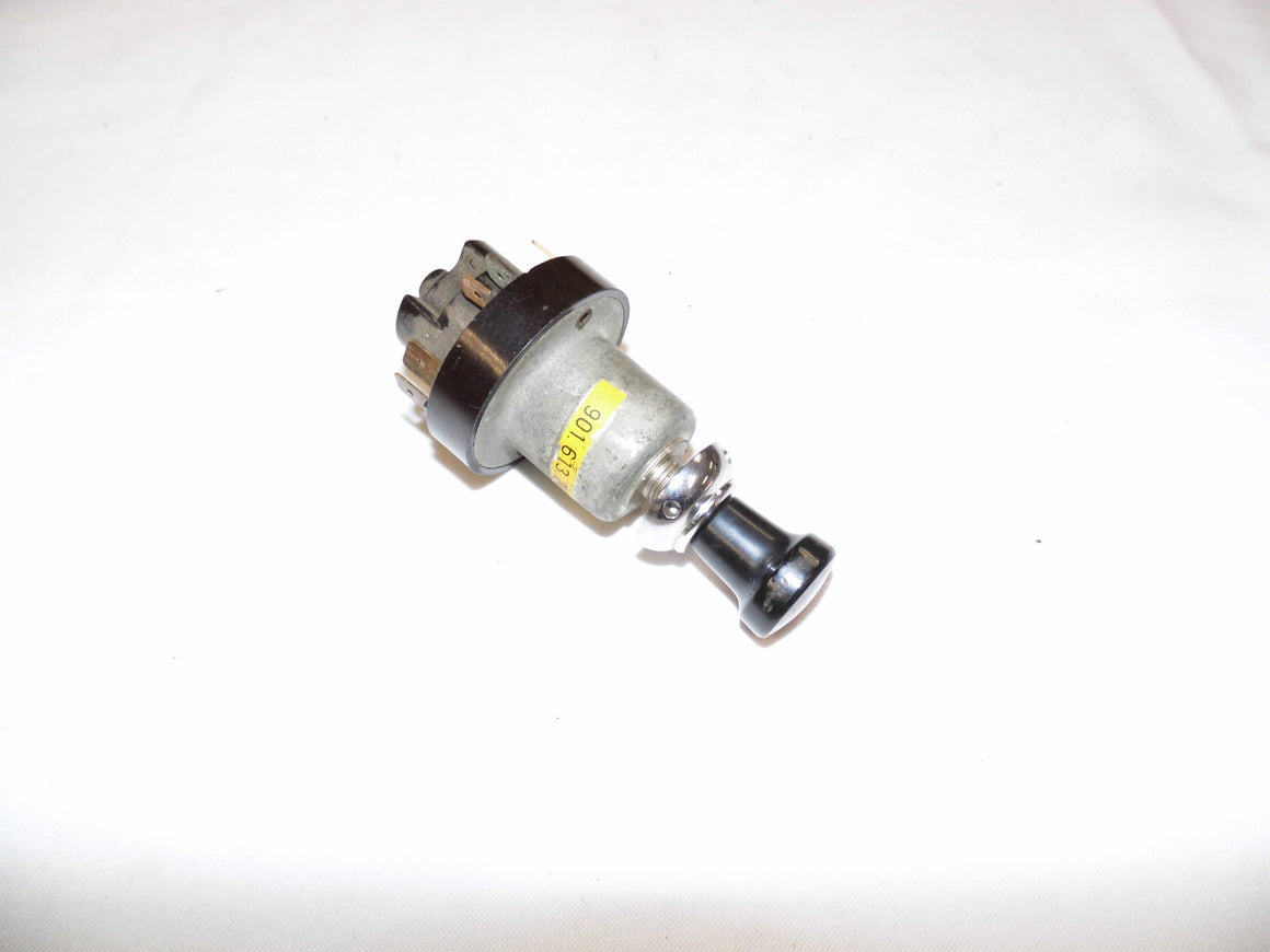 (Used) 911/912 Headlight Switch - 1965-69