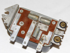 (Original) 356 Carrera Voltage regulator