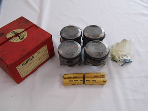 (NOS) 356 B/C Piston Set 1959-65