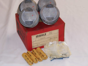 (NOS) 356 B/C Piston Set 1959-65