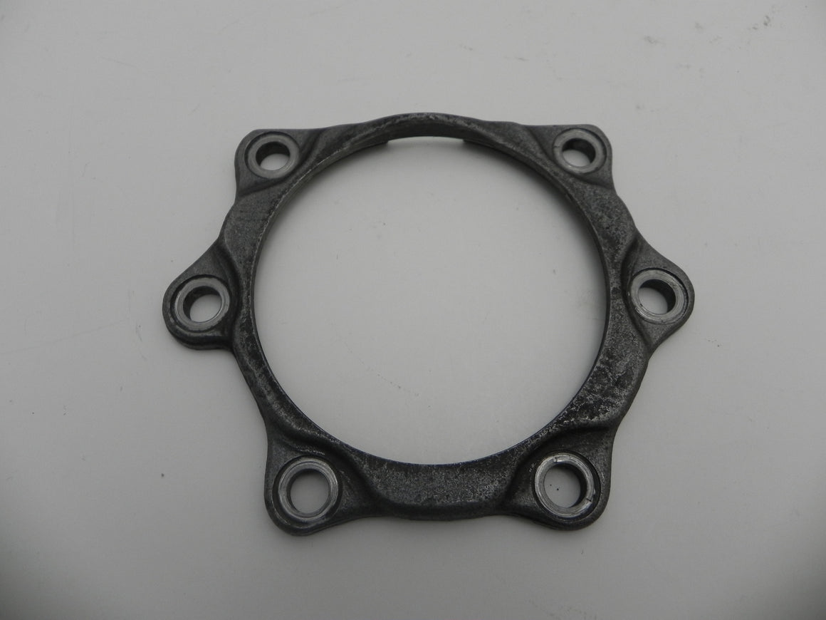 (Used) 915 Transmission Bearing Clamping Plate