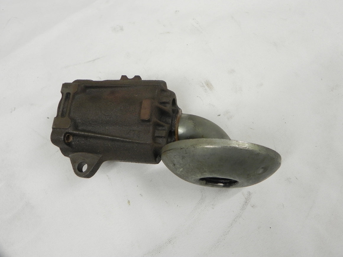 (Original) 911 Oil Pump Pick Up Housing 1983-05