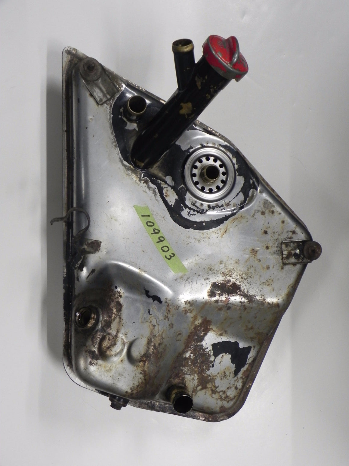 (Used) 911 Oil Tank 1978-89