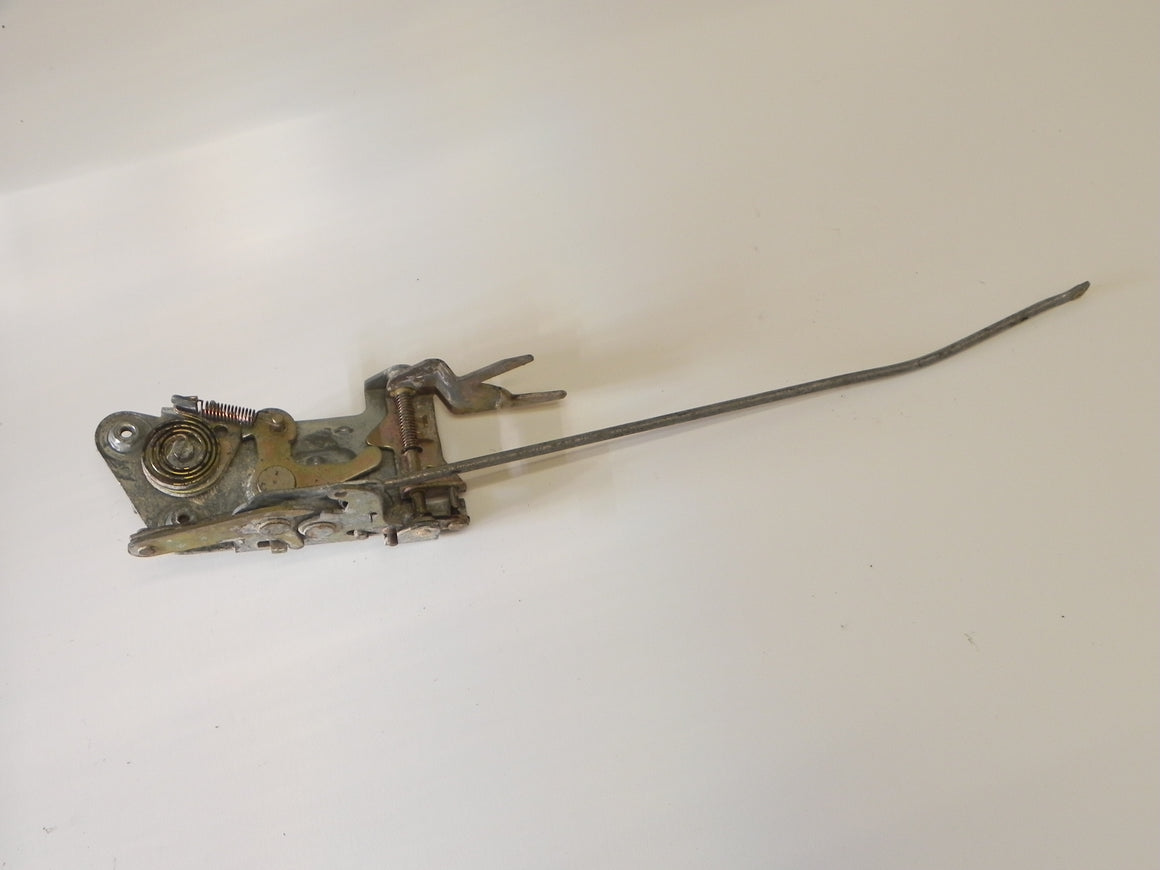 (Used) 911/912 Passenger's Side Door Lock Mechanism - 1967-69