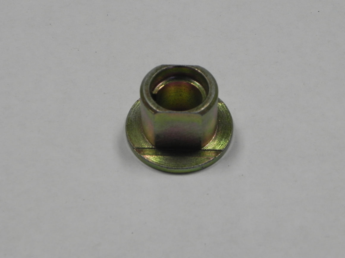 (New) 356/912 Generator Pully Hub - 1950-69