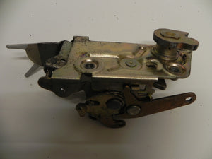 (Used) 911 Passenger's Side Door Lock Mechanism - 1974-89