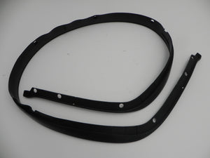 (New) 964 C2/C4/RS Front Bumper Smile Seal - 1989-94
