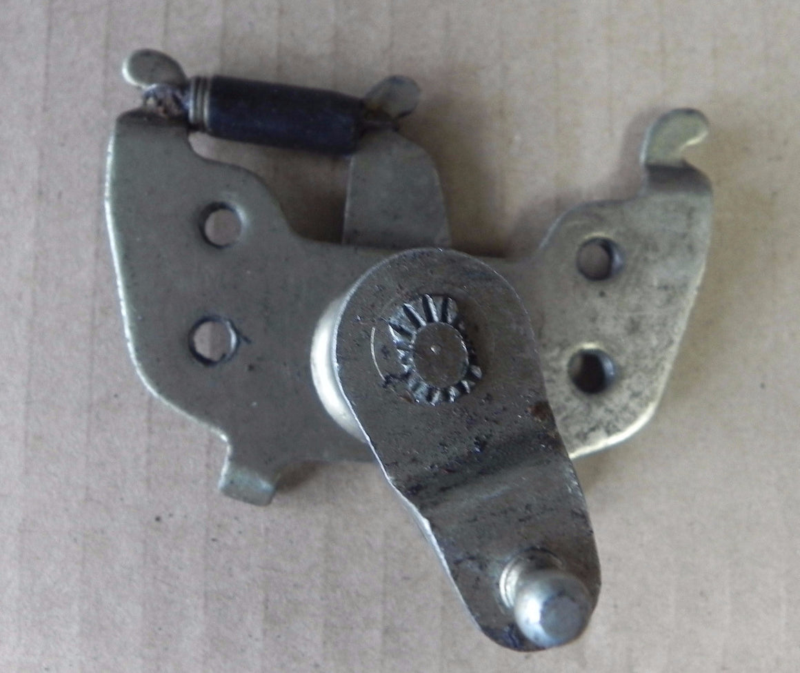 (Used) 911 Right Push Button Lock - 1970-73