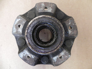 (Used) 911 Front Wheel Hub - 1968