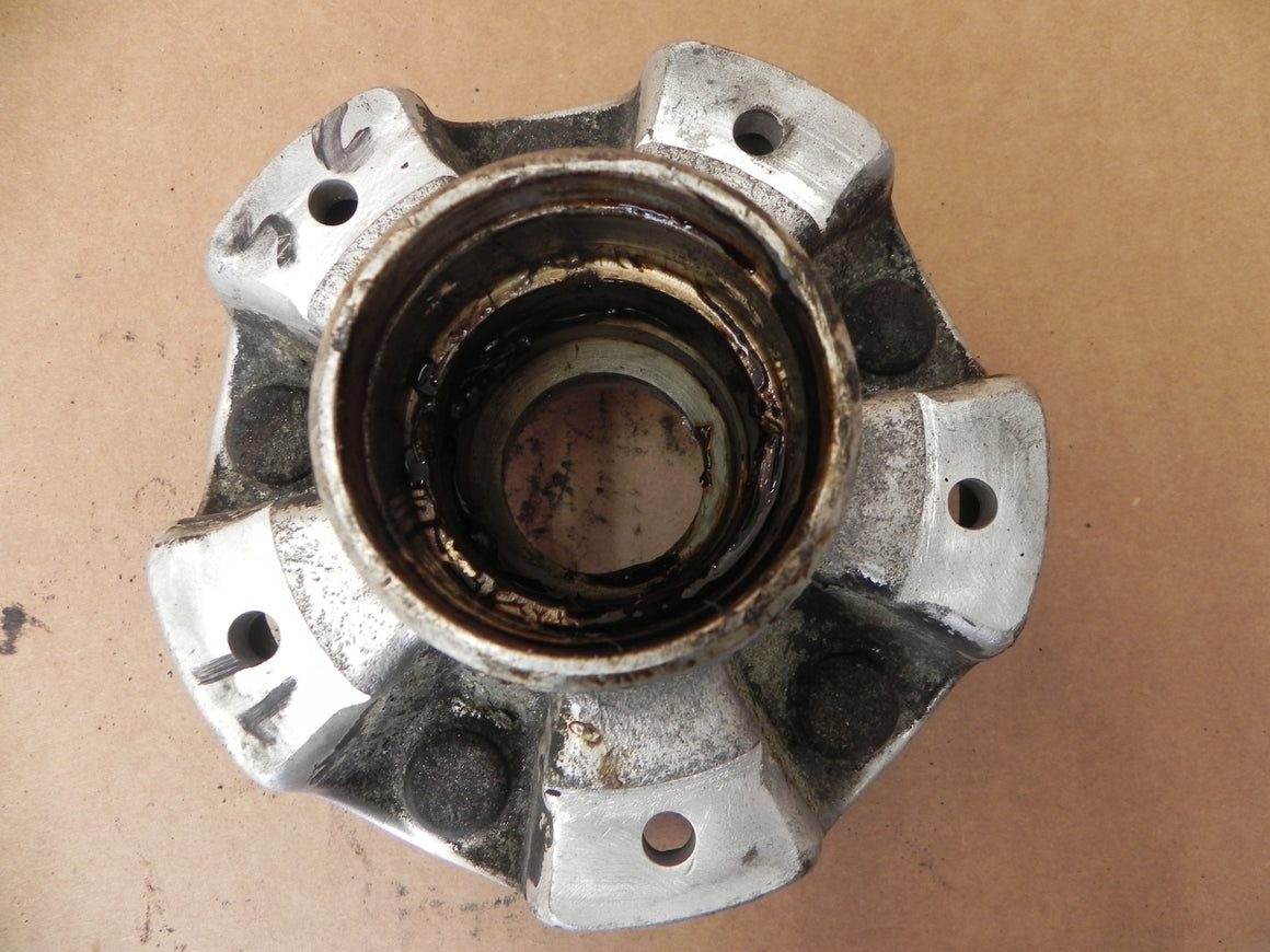 (Used) 911/912/914-6 Front Wheel Hub - 1968-73