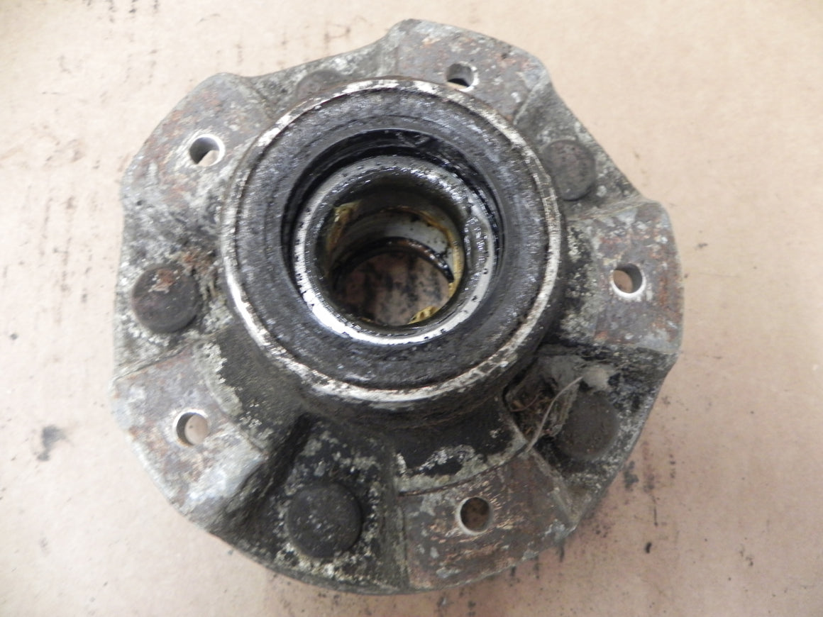 (Used) 356/911/912 Front Wheel Hub - 1964-67