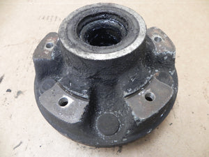 (Used) 911/912 Front Wheel Hub - 1965-73