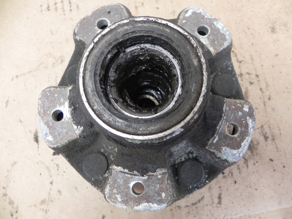 (Used) 911/912/914-6 Front Wheel Hub - 1968-73