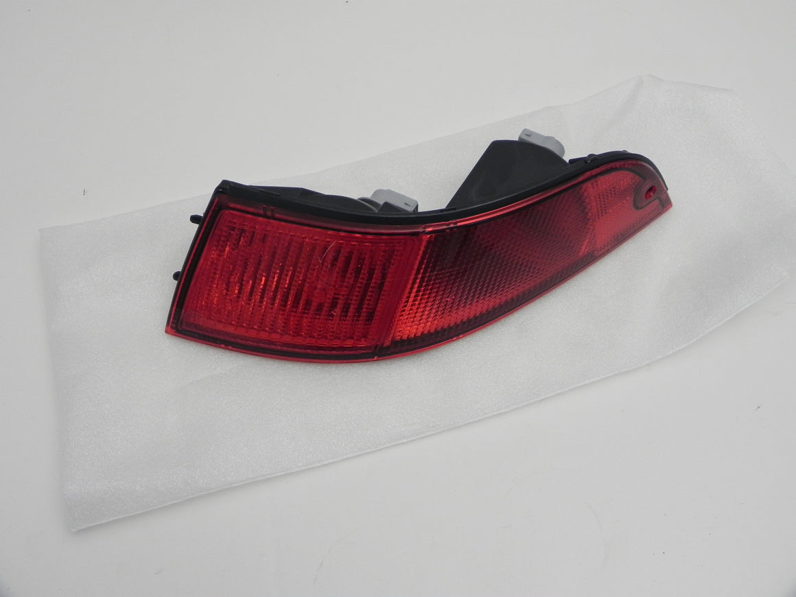 (Used) 993 Right Rear USA Tail Light Assembly - 1994-98