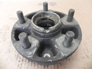 (Used) 944 Front Wheel Hub Non ABS - 1983-86