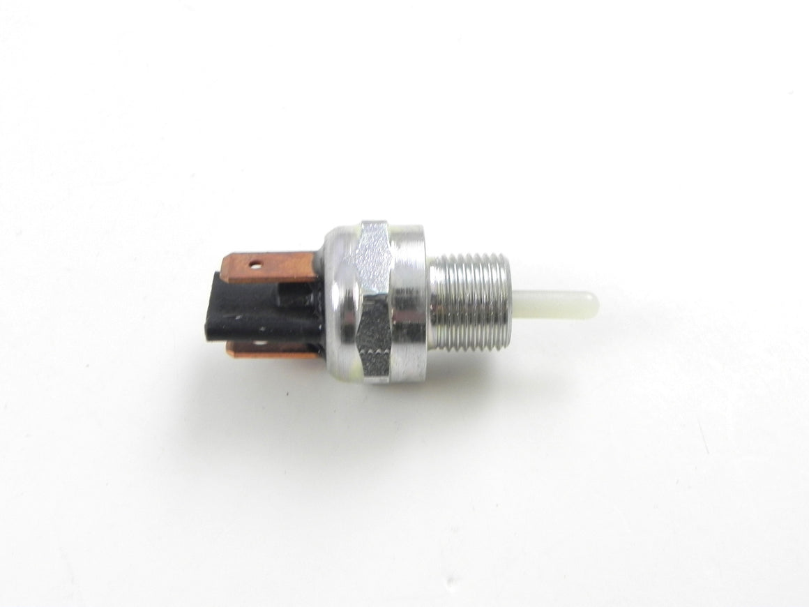 (New)911/912/914, 2 Pole Brake Light Switch at Master Cylinder - 1968-74