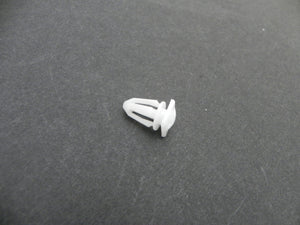 (New) 911/Boxster Plastic Expanding Nut - 1997-05