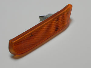 (Used) 996 Left Side Yellow Marker Light - 1994-2005